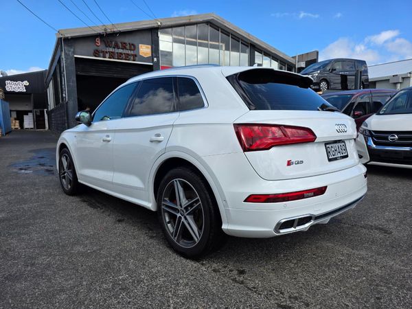 2018 Audi SQ5 Reversing Camera, Parking Sensors, Cruise Control, Electric & Heated Seats ! Carousel 14