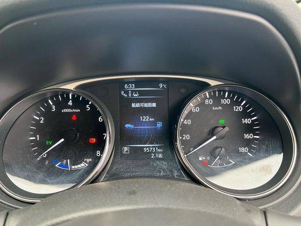 2015 Nissan X-Trail Hybrid with Reversing Camera, Parking Sensor ! Carousel 16