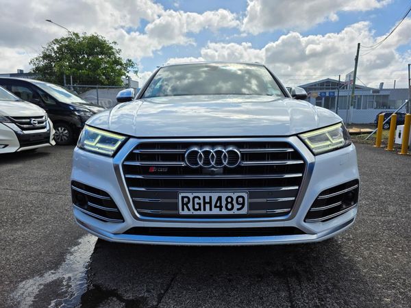 2018 Audi SQ5 Reversing Camera, Parking Sensors, Cruise Control, Electric & Heated Seats ! Carousel 10