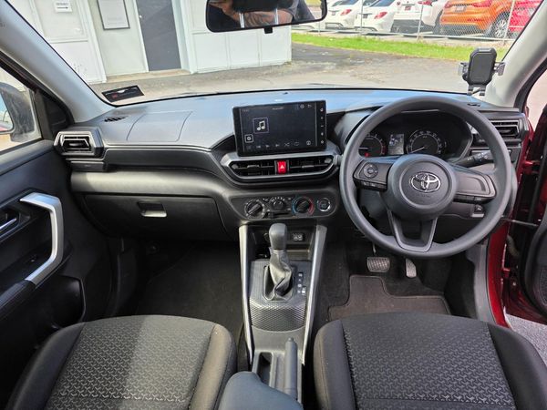 2020 Toyota Raize Reversing Camera, Parking Sensors Very Low Kms ! Carousel 1