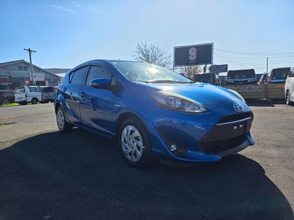 2018 Toyota Aqua Hybrid Newshape with Reversing Camera ! Carousel 9