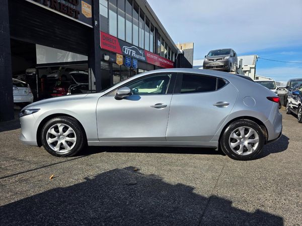 2022 Mazda 3 New Shape, Loads of features! Carousel 13
