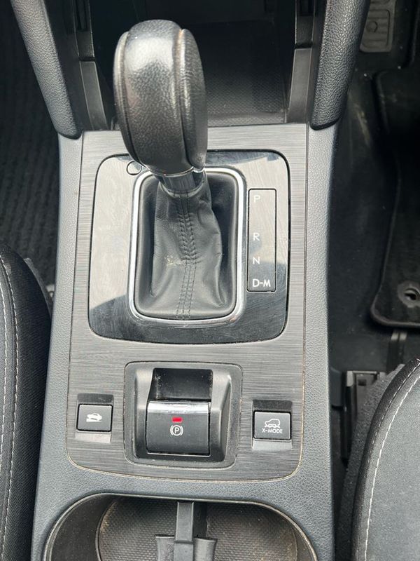2015 Subaru Outback 4WD Carousel 2