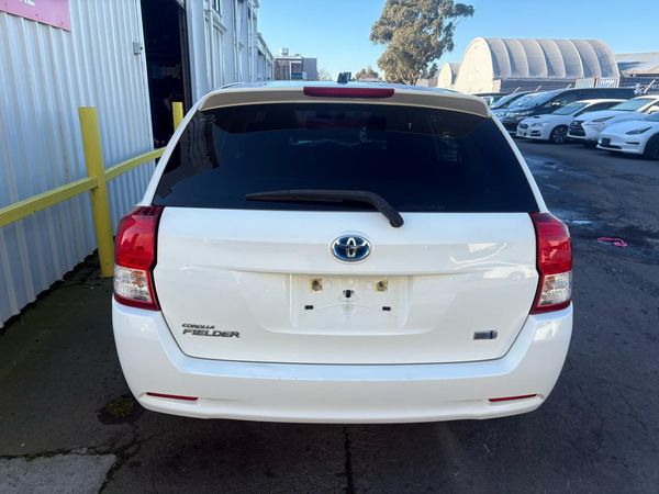 2015 Toyota Corolla FIELDER HYBRID Carousel 7