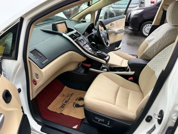 2014 Toyota Sai G Carousel 3