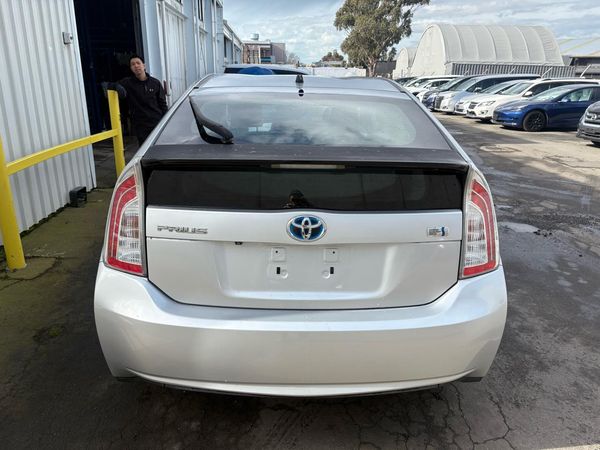 2013 Toyota Prius Hybrid Low Kms Carousel 10