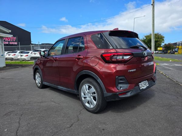 2020 Toyota Raize Reversing Camera, Parking Sensors Very Low Kms ! Carousel 12