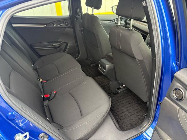 2019 Honda Civic 5D HATCHBACK HONDA SENSING Carousel 15