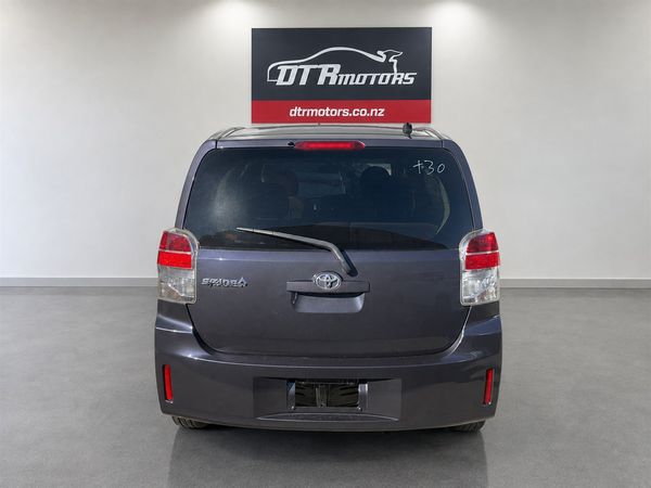 2013 Toyota SPADE Carousel 15