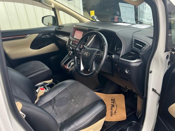 2016 Toyota VELLFIRE 2.5X Carousel 3