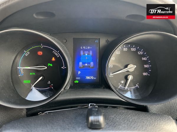 2017 Toyota C-HR G Model Carousel 1