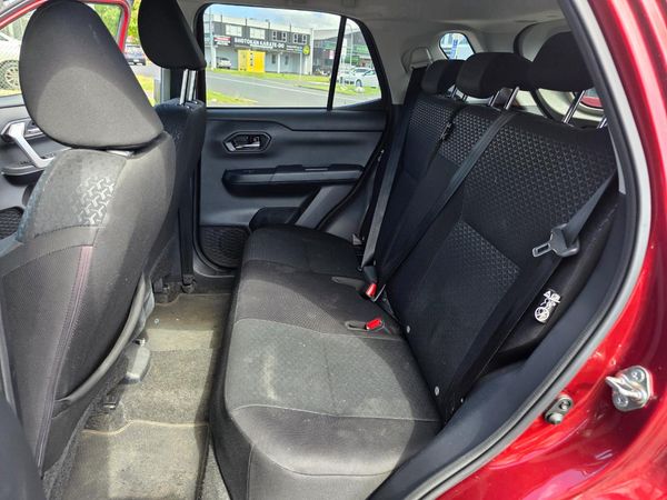 2020 Toyota Raize Reversing Camera, Parking Sensors Very Low Kms ! Carousel 5