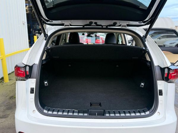 2015 Lexus NX 300H Leather seat Carousel 10