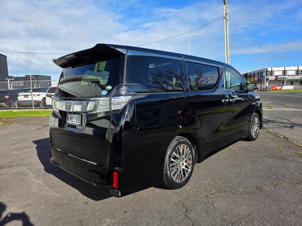 2015 Toyota VELLFIRE 7 Seaters with Loads of Features ! Carousel 16