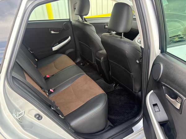 2013 Toyota Prius Hybrid Low Kms Carousel 14