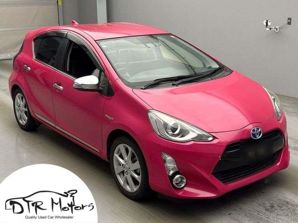 2015 Toyota Aqua G model with smart key