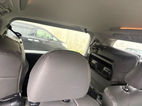 2013 Toyota VELLFIRE 2.4Z Carousel 2