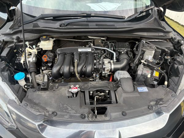 2015 Honda Vezel HYBRID X Carousel 8