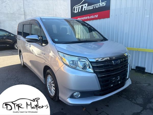 2015 Toyota Noah HYBRID G