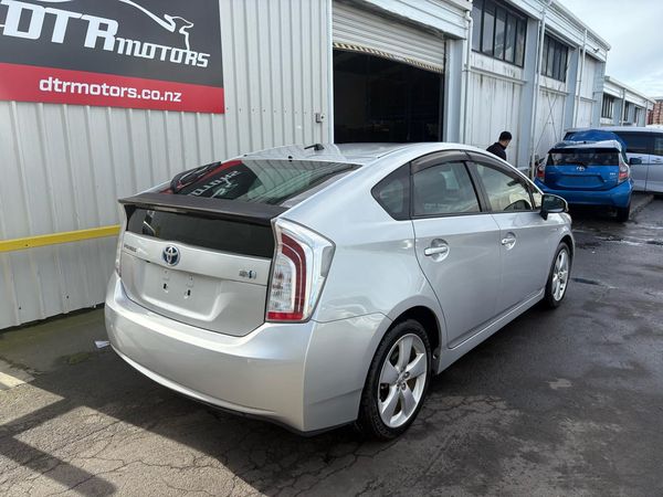2013 Toyota Prius Hybrid Low Kms Carousel 11