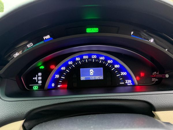 2014 Toyota Sai G Carousel 7