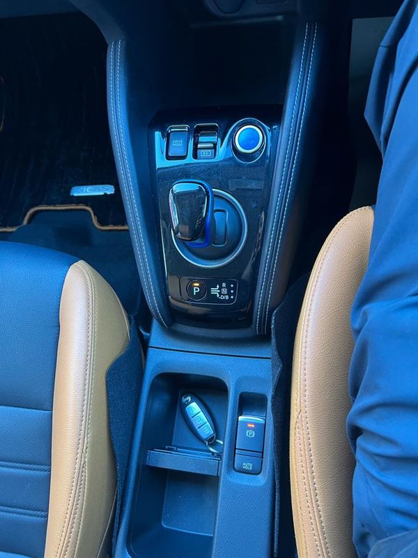 2020 Nissan KICKS E-Power X TWO TONE INTERIOR EDITION with Reversing Camera, Parking Sensors, Cruise Control ! Carousel 5