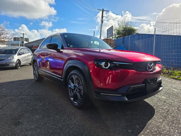 2020 Mazda MX-30 Hybrid Skyactiv G Model with Reversing Camera, Parking Sensors, Cruise Control ! Carousel 12