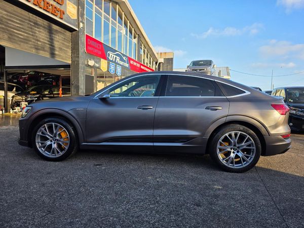 2021 Audi e-tron 55 QUATTRO S LINE 4WD Carousel 7