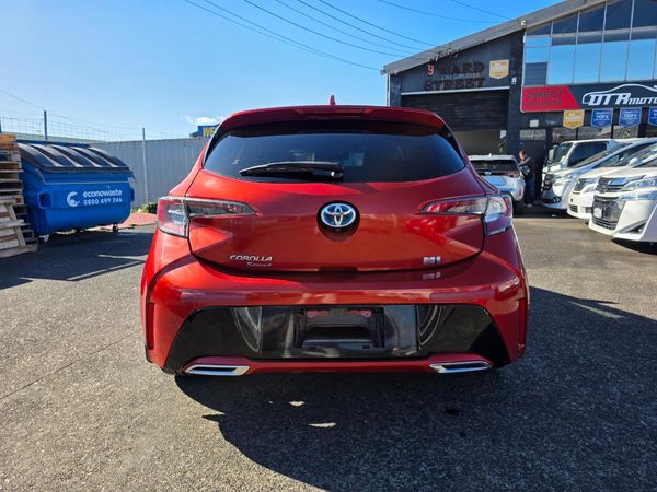 2018 Toyota Corolla Sports Hybrid with Reversing Camera, Parking Sensors, Cruise Control ! Carousel 13