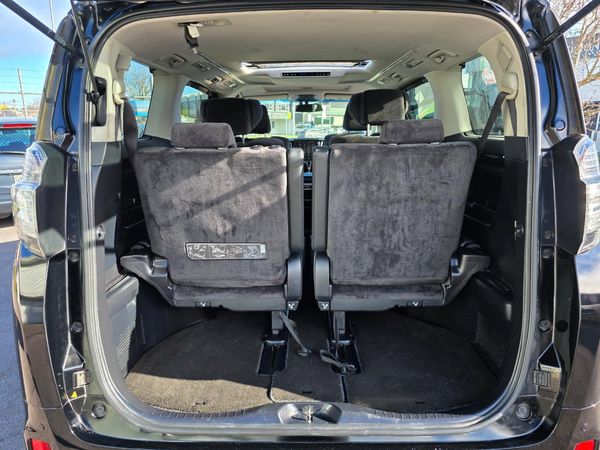 2015 Toyota VELLFIRE 7 Seaters with Loads of Features ! Carousel 1