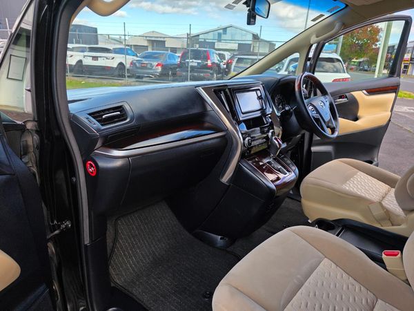 2016 Toyota VELLFIRE 2.5Z 8 Seaters with Reversing Camera, Parking Sensors ! Carousel 7