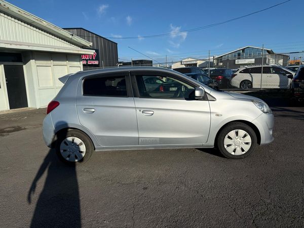 2015 Mitsubishi Mirage Low kms Carousel 7