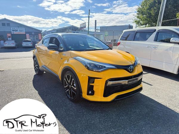 2019 Toyota C-HR GR Sprts Hybrid with Reversing Camera, Cruise Control !