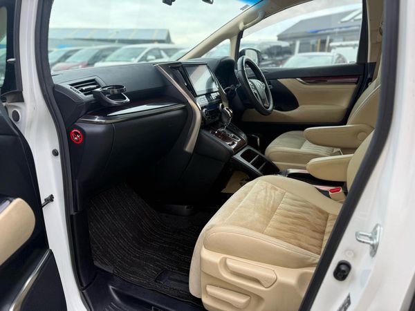 2016 Toyota VELLFIRE 2.5V Carousel 6