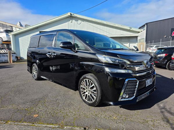 2015 Toyota VELLFIRE 7 Seaters with Loads of Features ! Carousel 14
