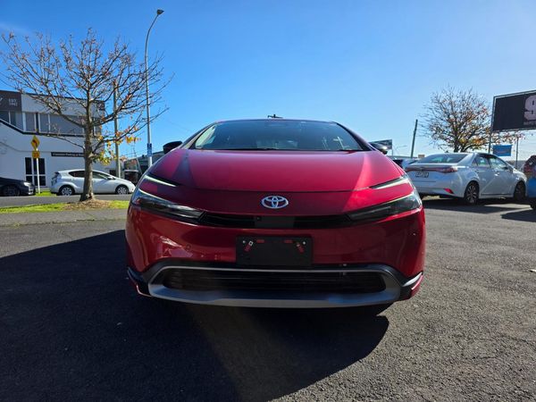 2023 Toyota Prius Newest Shape HEV with Around View Reversing Camera, Parking Sensors, Cruise Control ! Carousel 9