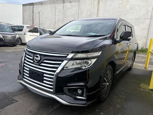 2015 Nissan ELGRAND 250 HIGHWAY STAR Carousel 10
