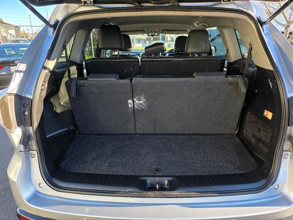 2014 Toyota Highlander GXL AWD 3.5P with Reversing Camera, Parking Sensors, Cruise Control ! Carousel 8