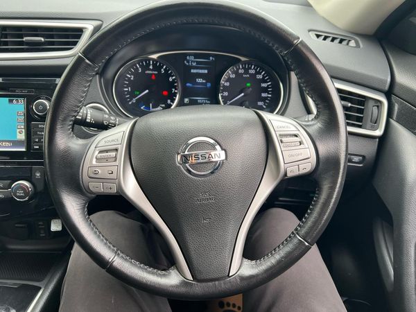 2015 Nissan X-Trail Hybrid with Reversing Camera, Parking Sensor ! Carousel 17