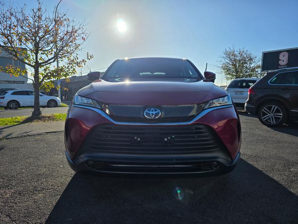 2020 Toyota Harrier Hybrid with Revesing Camera, Parking Sensors, Cruise Control ! Carousel 9