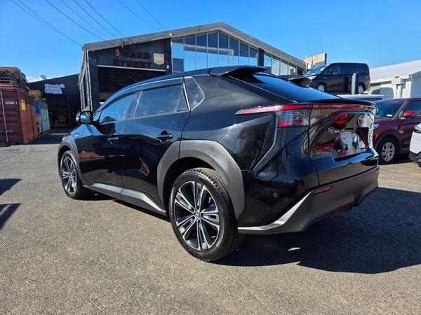 2023 Toyota BZ4X Electric 4WD with Reversing Camera, Parking Sensors, Cruise Control ! Carousel 14