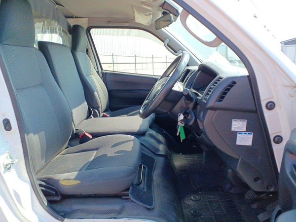 2019 Toyota hiace Diesel Special Price ! Carousel 2
