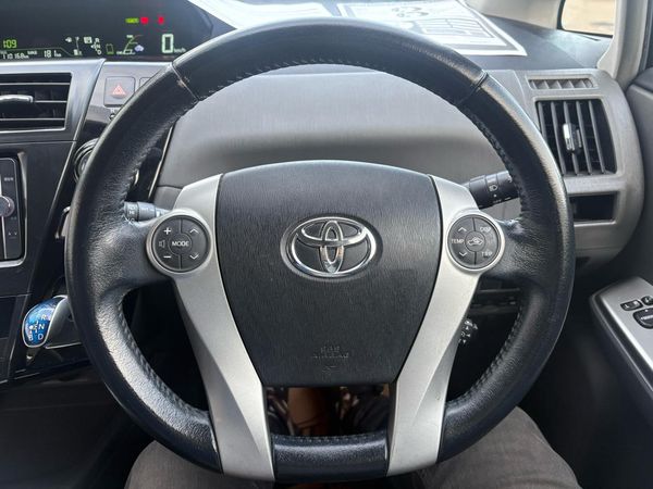 2013 Toyota Prius ALPHA G 7SEAT Carousel 4