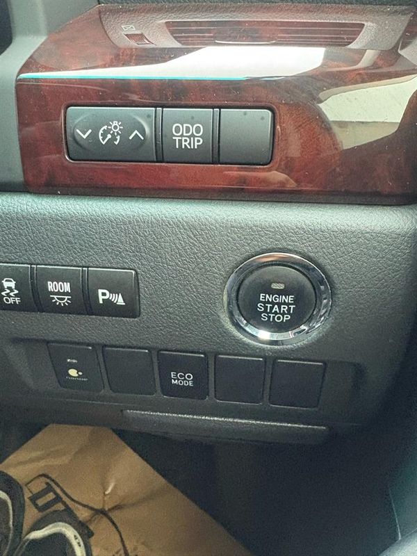 2013 Toyota VELLFIRE 2.4Z Carousel 6