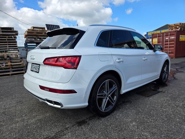 2018 Audi SQ5 Reversing Camera, Parking Sensors, Cruise Control, Electric & Heated Seats ! Carousel 13