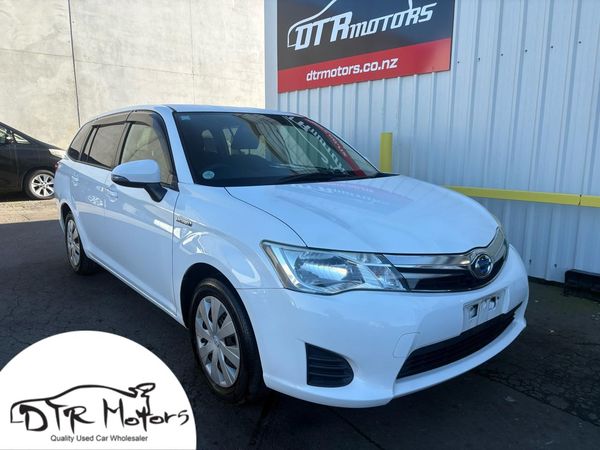 2015 Toyota Corolla FIELDER HYBRID Carousel 13