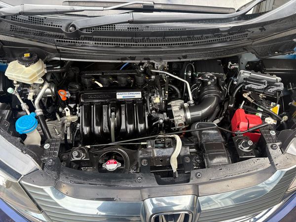 2017 Honda FREED HYBRID Carousel 9