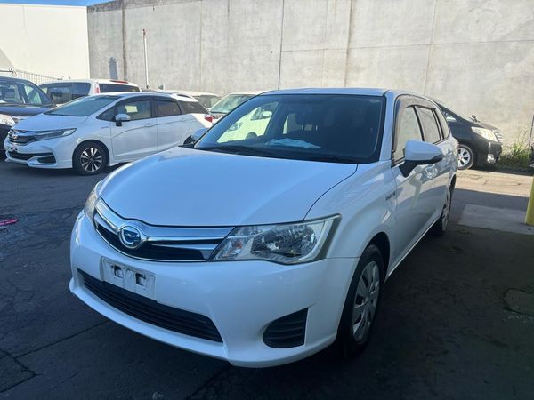 2015 Toyota Corolla FIELDER HYBRID Carousel 5