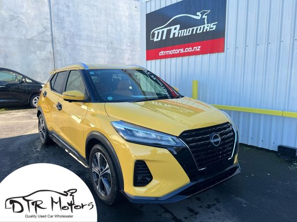 2020 Nissan KICKS E-Power X TWO TONE INTERIOR EDITION with Reversing Camera, Parking Sensors, Cruise Control !