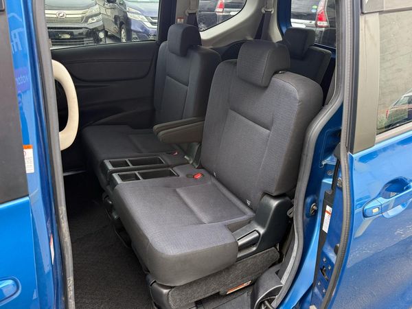 2016 Toyota SIENTA HYBRID G Carousel 9